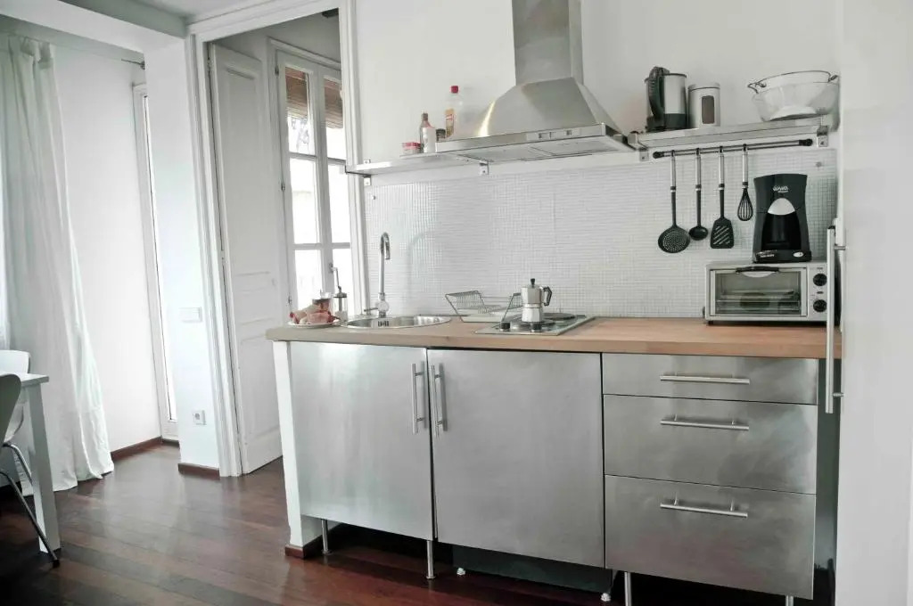 Barceloneta Suites Apartments Market