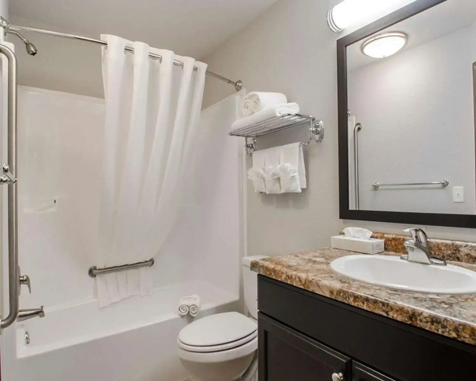Travelodge Suites by Wyndham Estevan