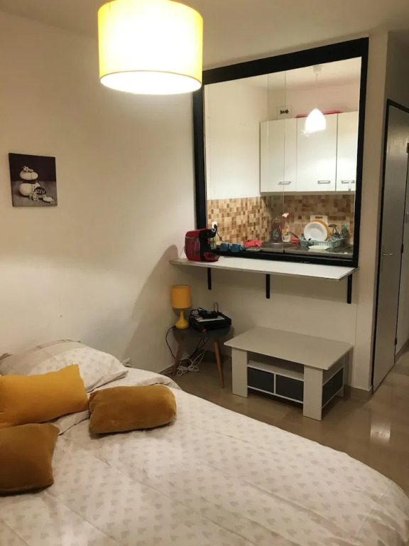 Studio In Nice With Balcony And Wifi 20 M From The Beach