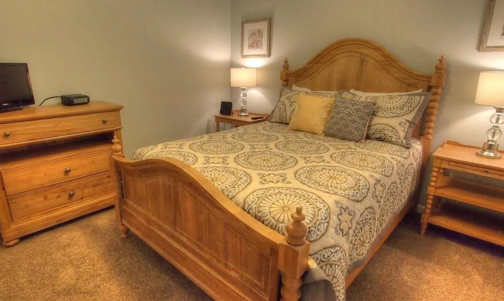Now or Never 9117 - 2 Br Condo