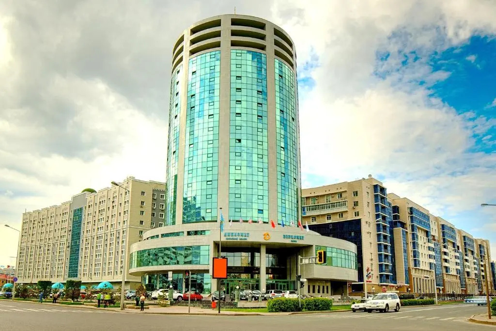 Diplomat Apartment on Sarayshyq st 34