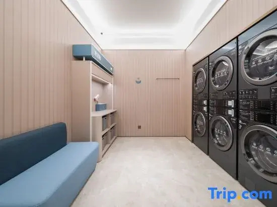 Hanting Hotel (Dehui West Station Deda Square Branch)