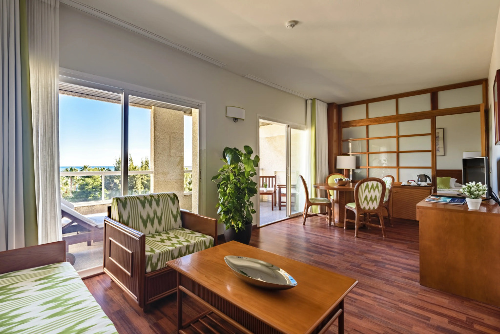 Apartamentos Estival Park