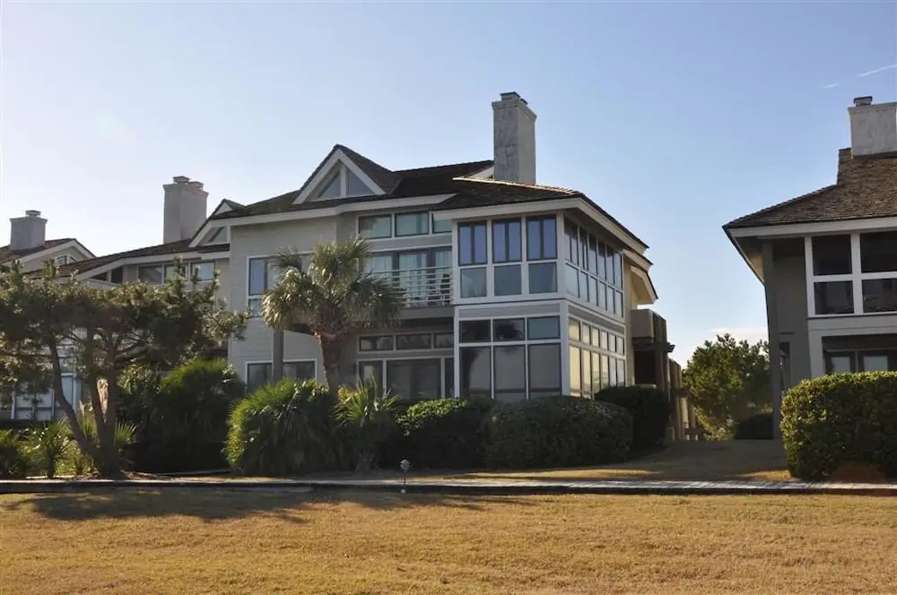 #403 Bv Patrick - 3 Br villa by RedAwning