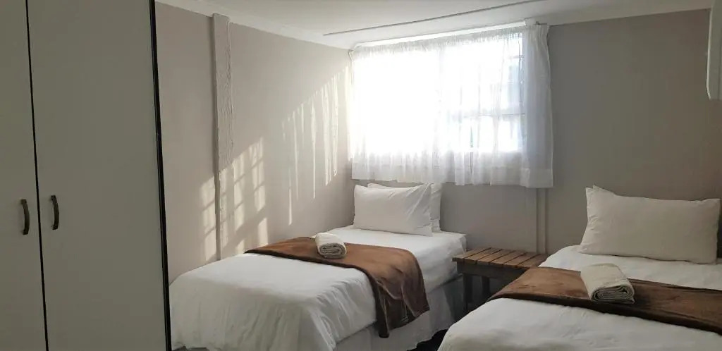 Kelzane Self-Catering