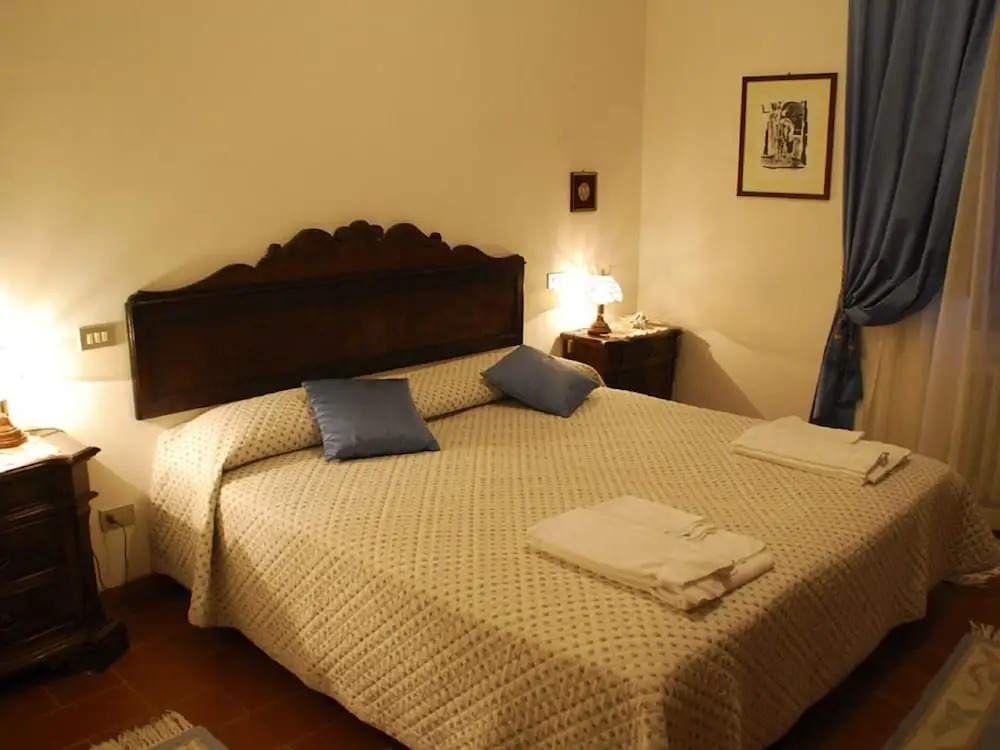 Villa by Lake Trasimeno With Scenic Views