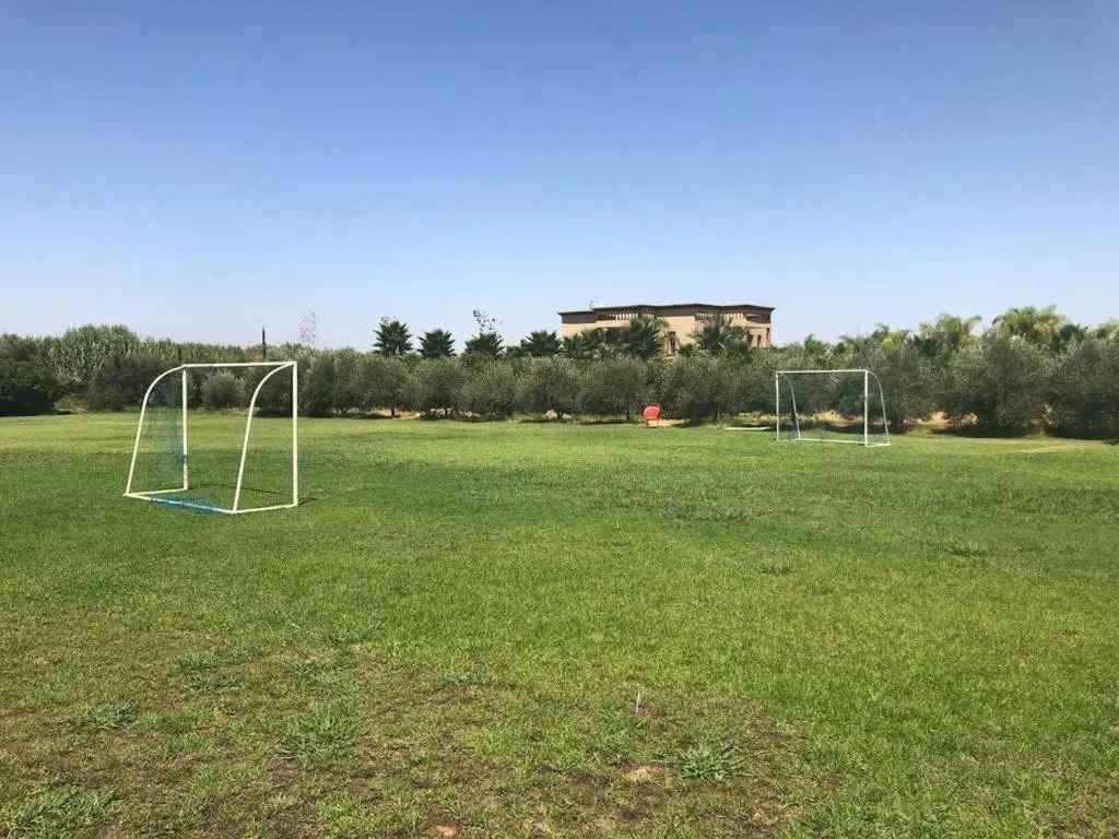 Villa Danwee - 8 Bedroom House With Swimming Pool, Road From Fez To Marrakech