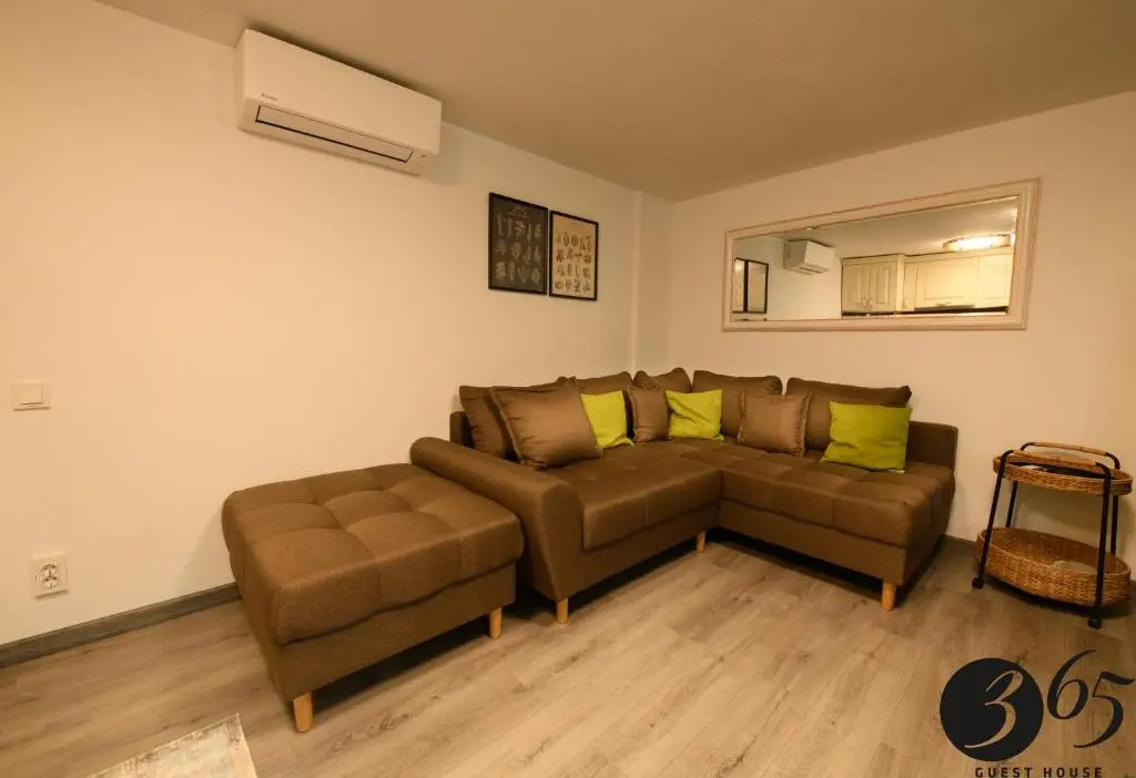 365 Guest House