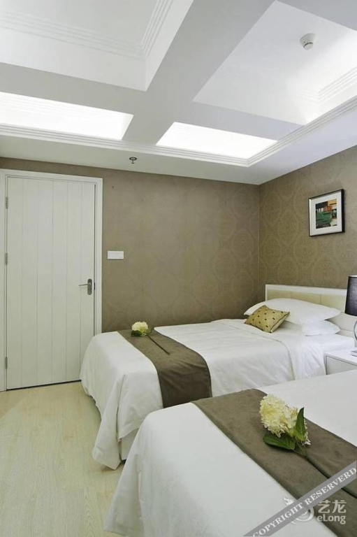 Luminous Jade Hotel