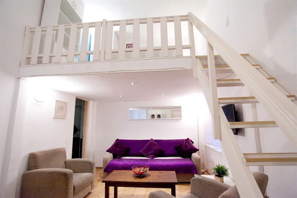 Budapest Easy Flat Opera