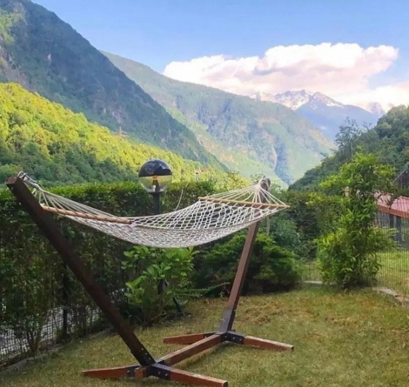 Appartamento con Giardino e Box in Valmalenco
