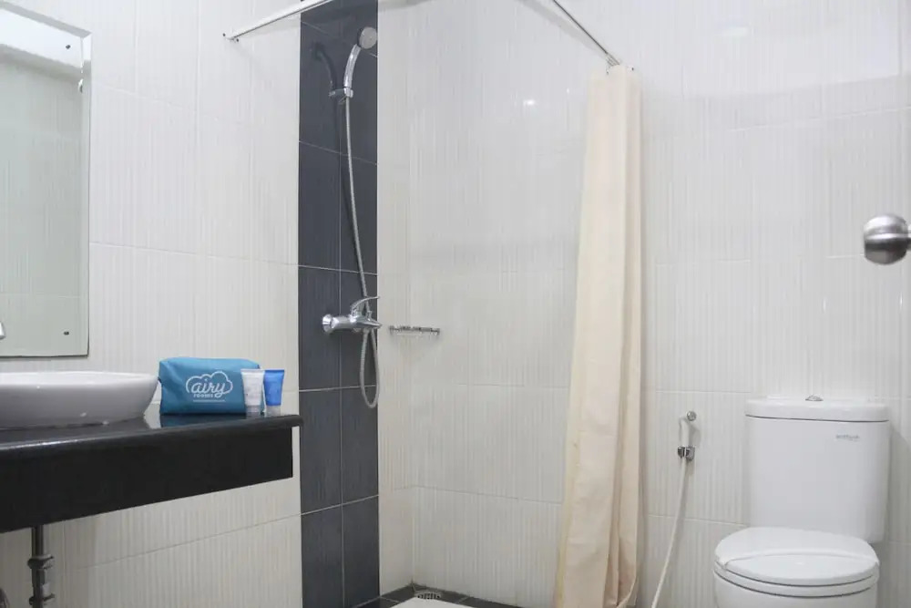 Airy Menteng Wahid Hasyim 53 Jakarta