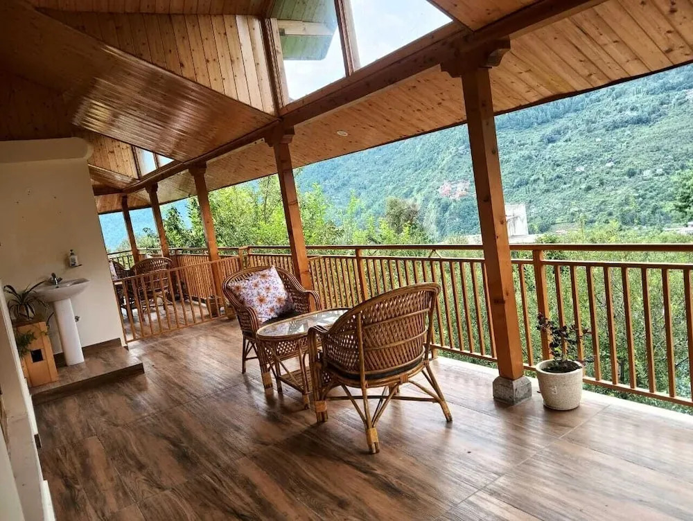 Heaven Inn Manali