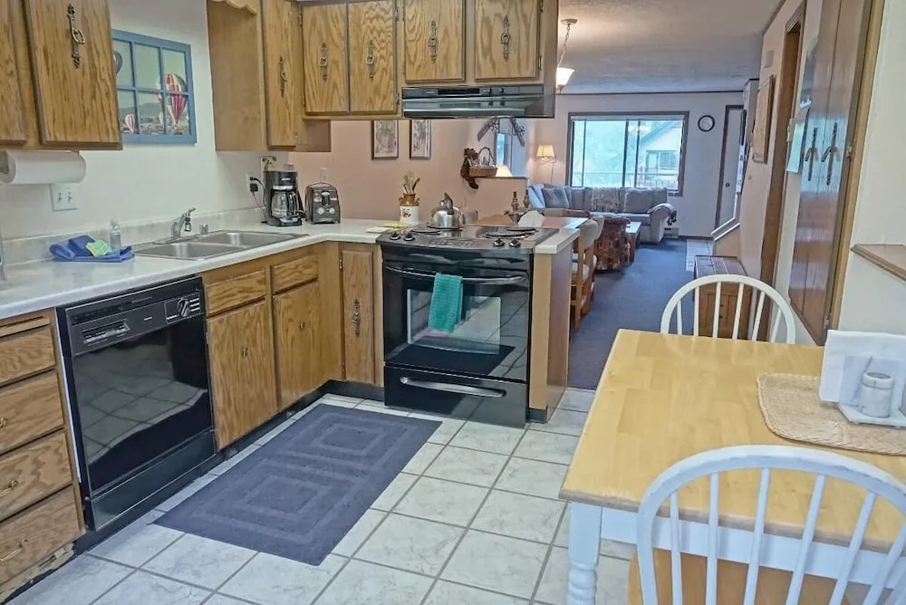 Woodbridge 209 3 Bedroom Townhouse