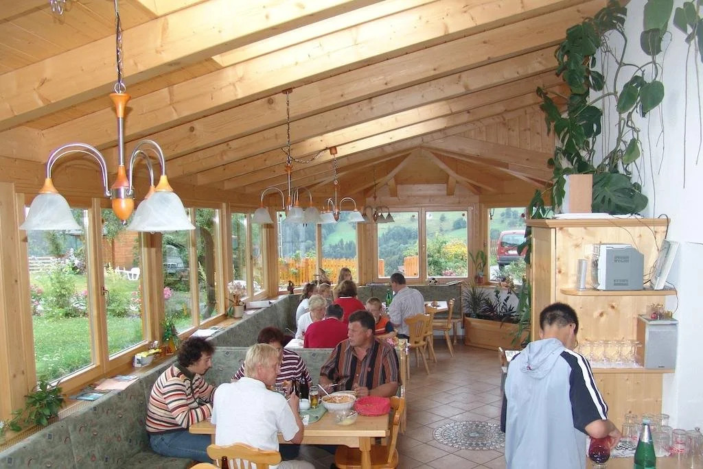 Zukaunighof