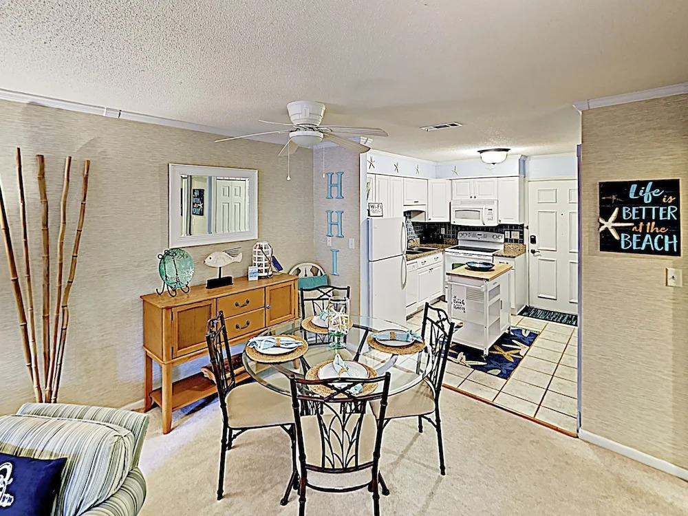 New Listing! All-suite Getaway W/ Pools & Tennis 2 Bedroom Condo