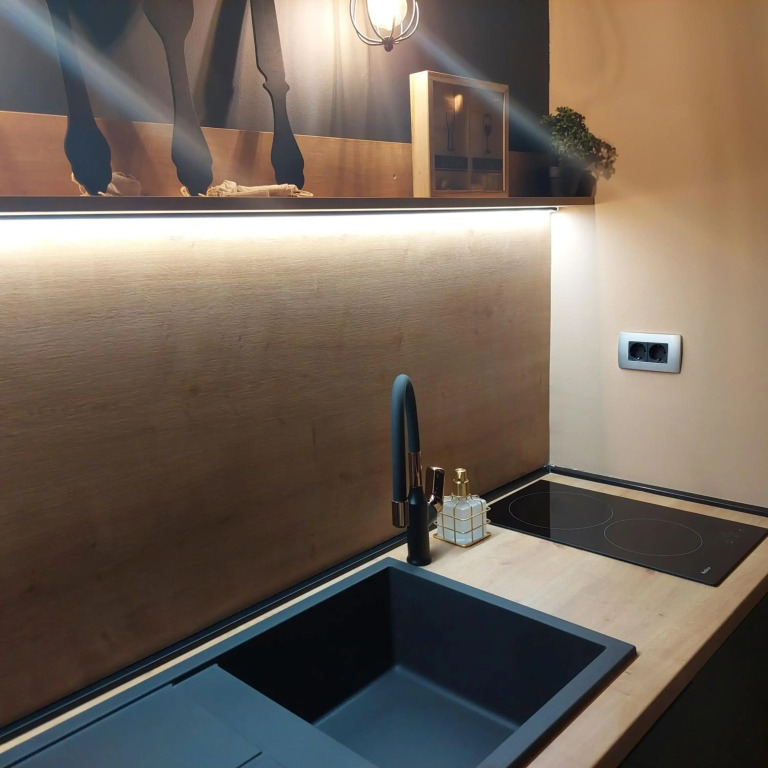 Modern&Private,Main Square-4Min Walk,Chic Apt 2