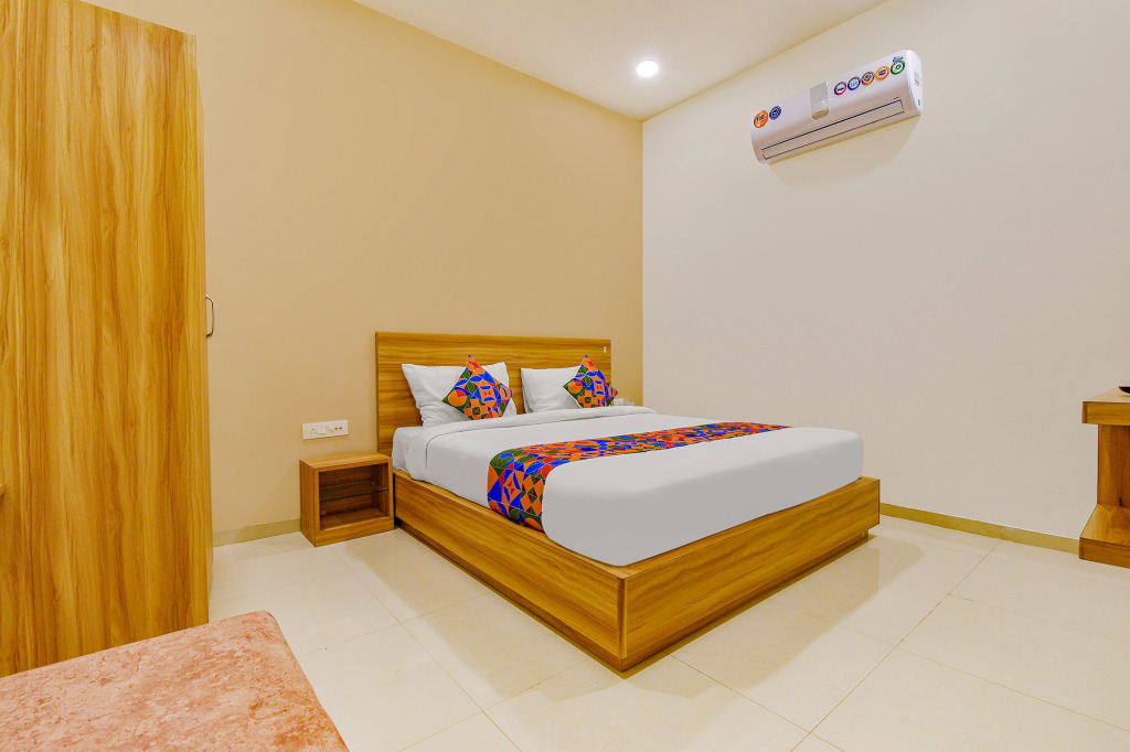 FabHotel Oxus