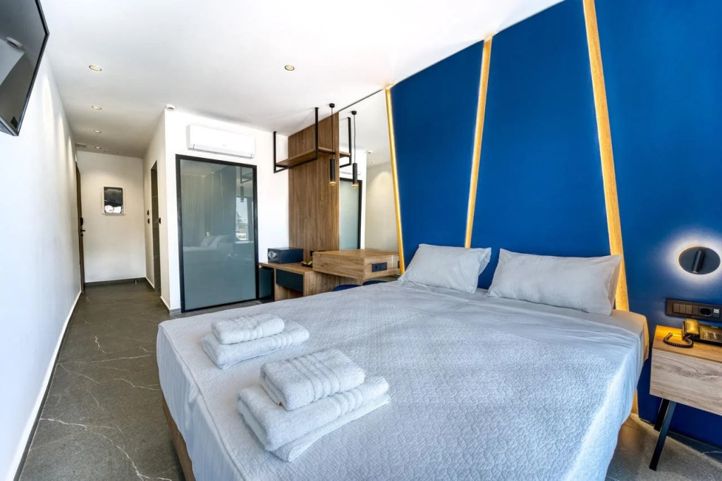 Island Sea Side Hotel
