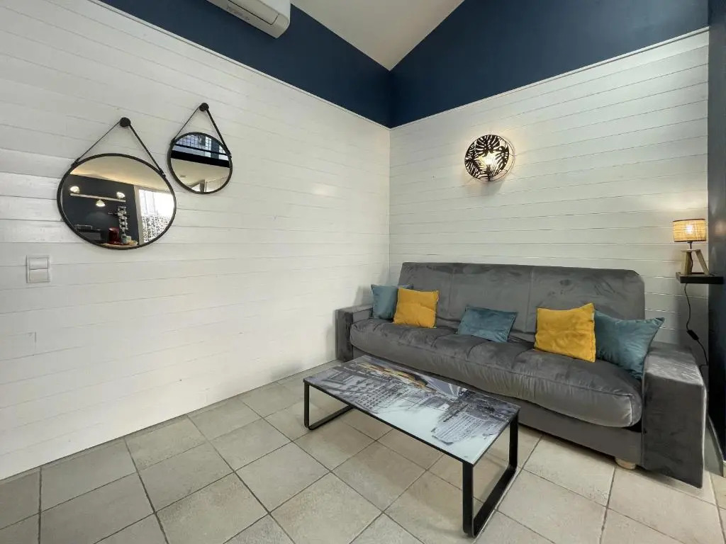 BH - LOFT FLEURI - New 4 People Very quiet