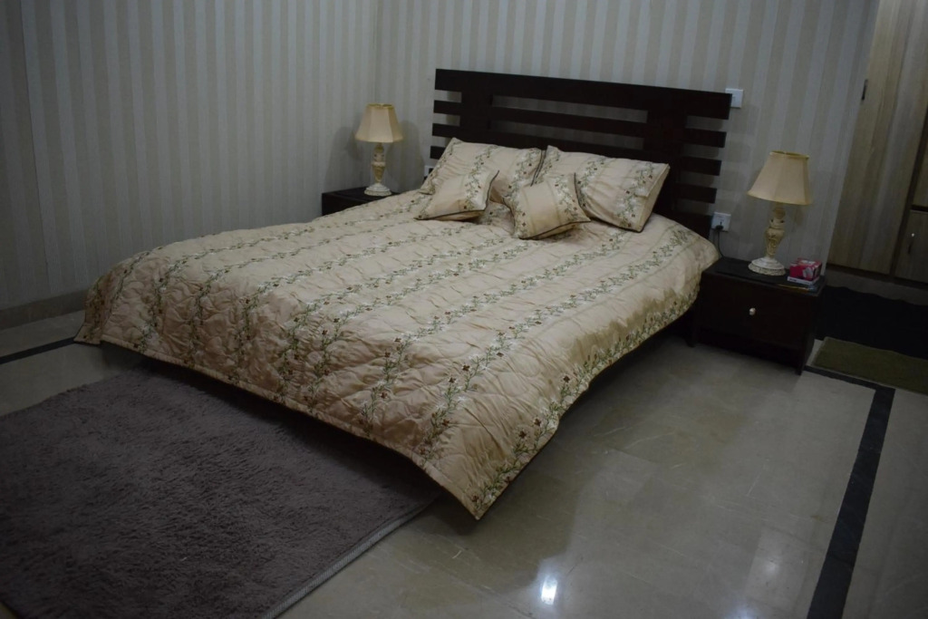 Murree home Gharial camp