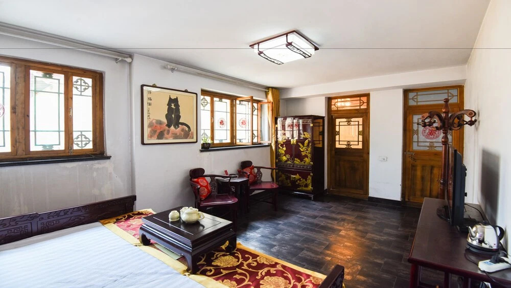 Longyuan Inn