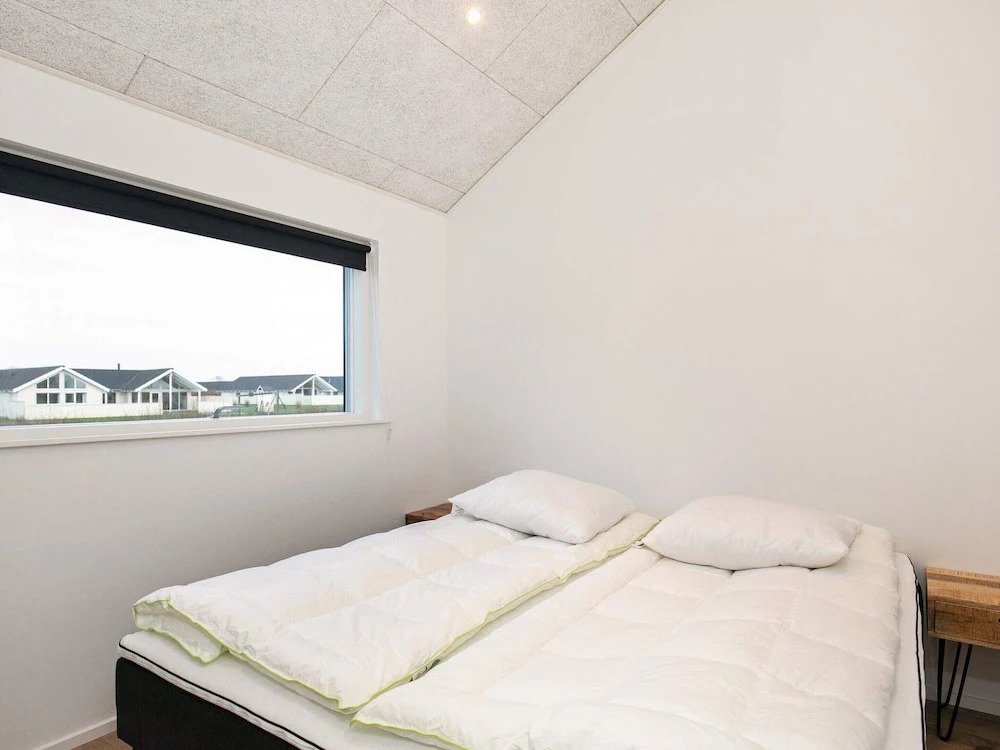 10 person holiday home in Bogense-By Traum