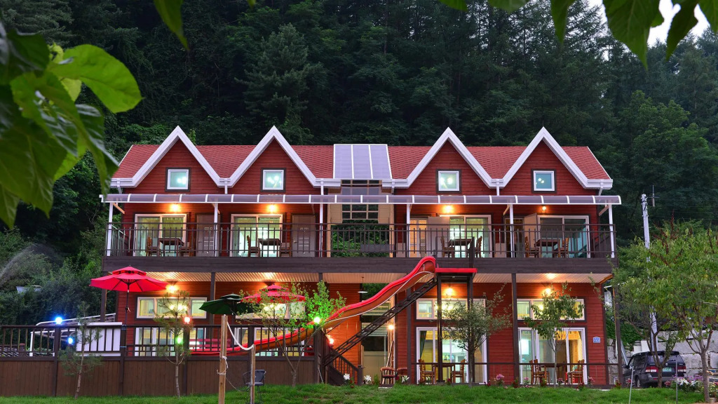 Gapyeong Jangmi Pension, All rooms Duplex