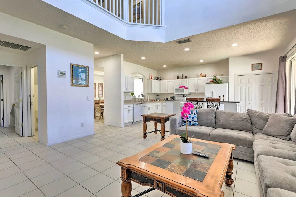 Kissimmee Home w/ Pool < 9 Mi to Disney World!
