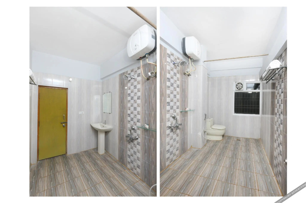 OYO 12765 Hotel Golden Rooms