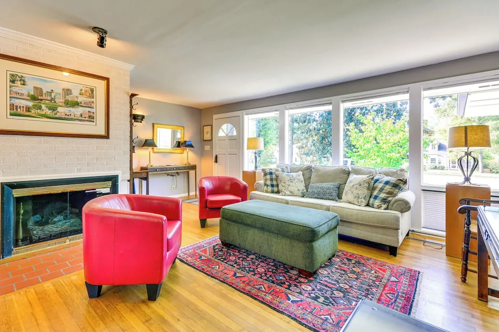 2 Mi to Dtwn Greensboro: Centrally Located Home