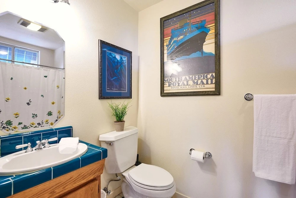 Scenic Bay View Sublime In East San Jose! 2 Bedroom Home