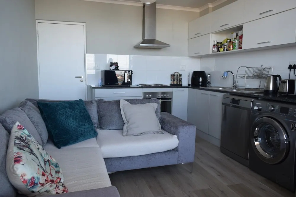 Modern 2 Bedroom Apartment in Cape Town