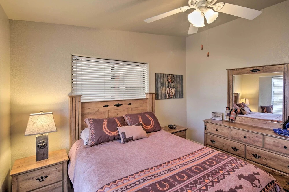 Lake Havasu Home: Heated Pool & Golf Course Views