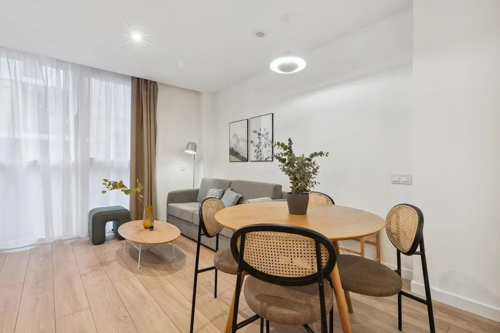 Limehome Valencia Carrer del Pare Palau i Quer