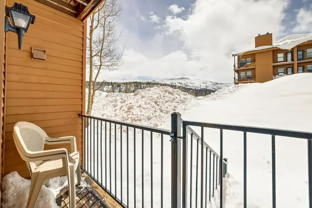 Timberbrook Village Condo: Community Pool, Hot Tub