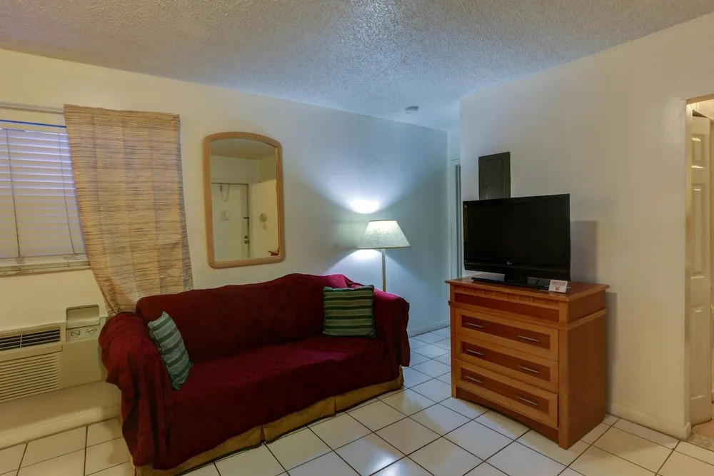 Richards Motel Studios