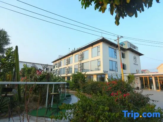 Xiamen Baihaishu Hotel (Huanghua Beach, Huandao Road)