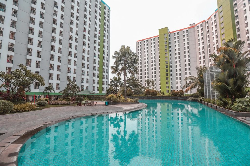 Hotel O Ciputat Near Apartment Green Lake View Ciputat
