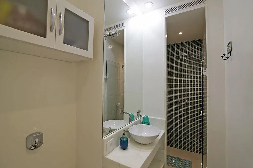 LinkHouse Beautiful High Floor 1-BDR c2-0036