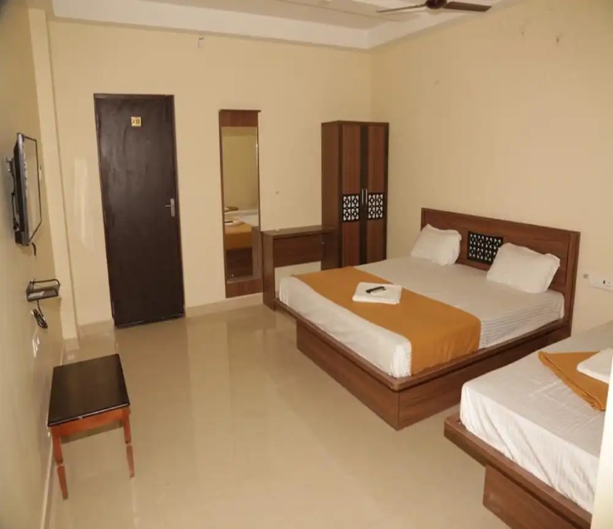 Santhosh Inn