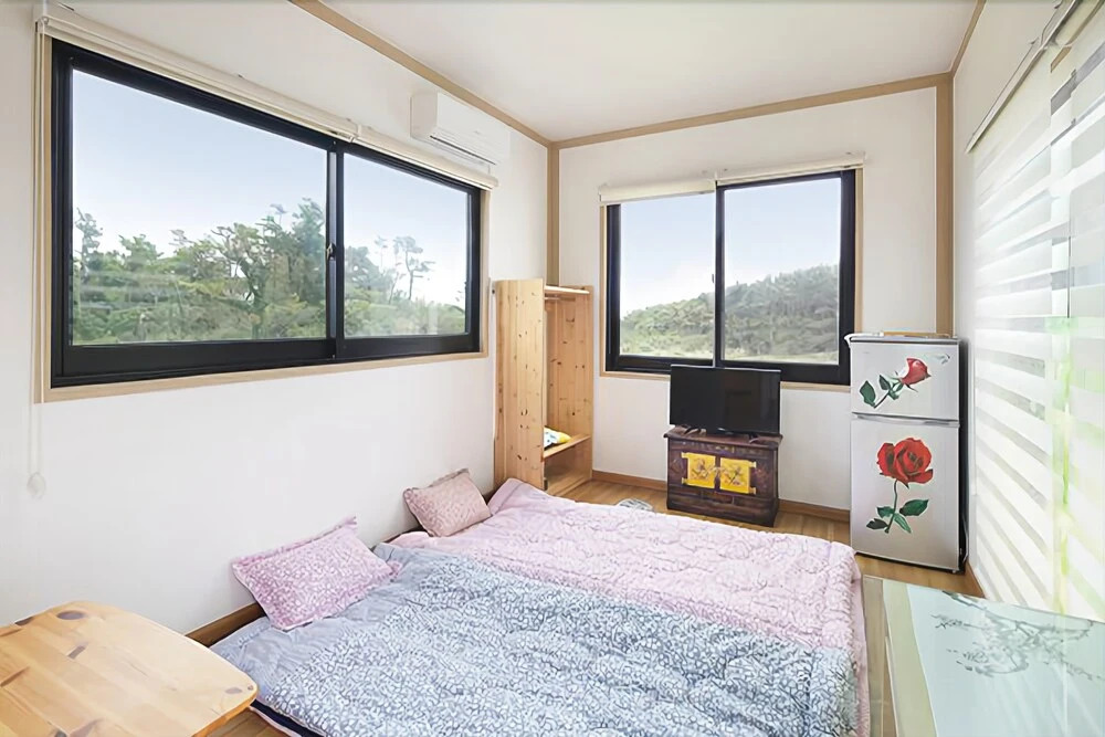 Seogwipo Sanbang Dawon House Pension