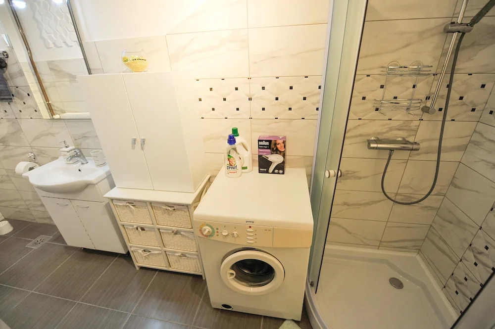 Apartments Jernej with Onsite Wellness