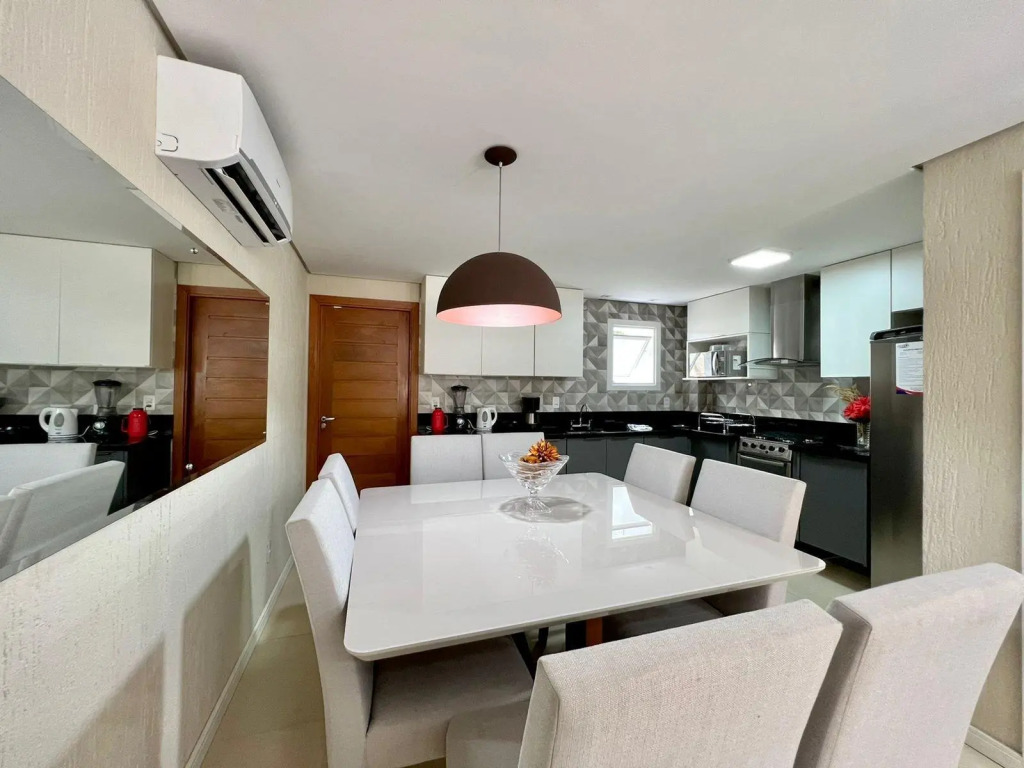 Linda Casa 2 Suítes E 2 Dormitórios Em Condomínio   10 Pessoas