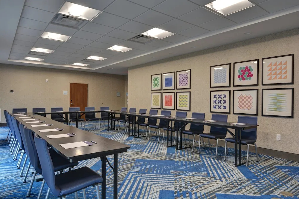 Holiday Inn Express & Suites - Greenville - Taylors by IHG