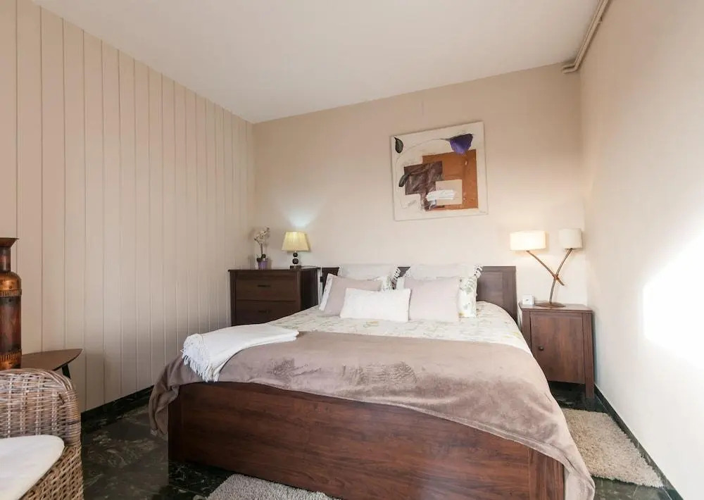 1 bedroom private rooftop terrace