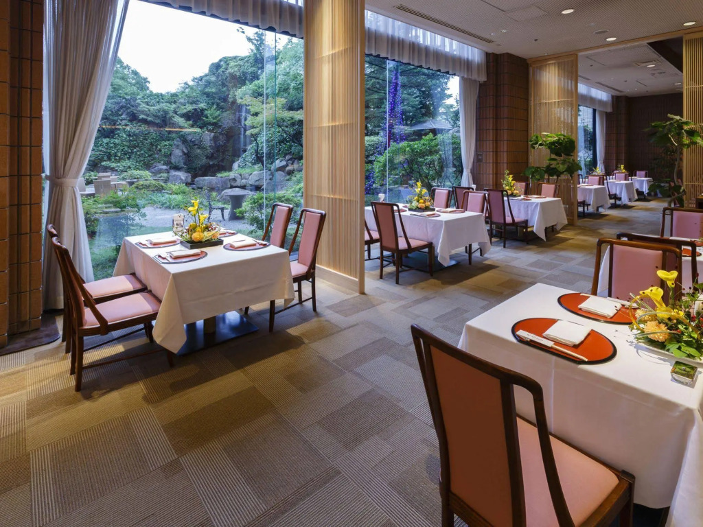 Hotel Pearl Garden