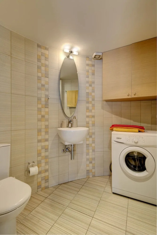Minimal apt next to Acropolis