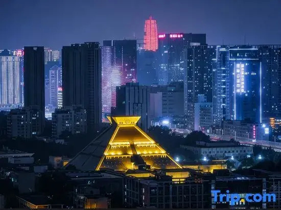 Zhengzhou University Institute of Technology Hotel