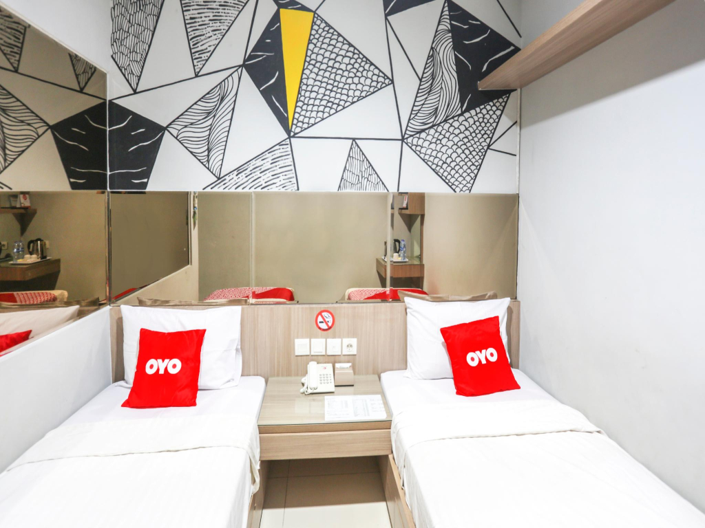 Super OYO Capital O 90056 Wisma Kebon Kacang 9